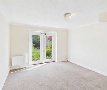 2 BED House To rent - Photo 2