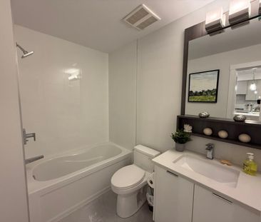 Modern Penthouse in Surrey - Photo 5