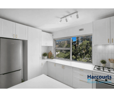 Stylish Renovated Apartment in the Heart of West Leederville - Photo 4