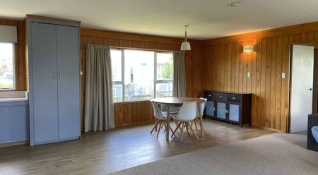 3 Bedroom - Kaiti - Photo 4