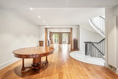 7 bedroom house in Chelsea - Photo 5