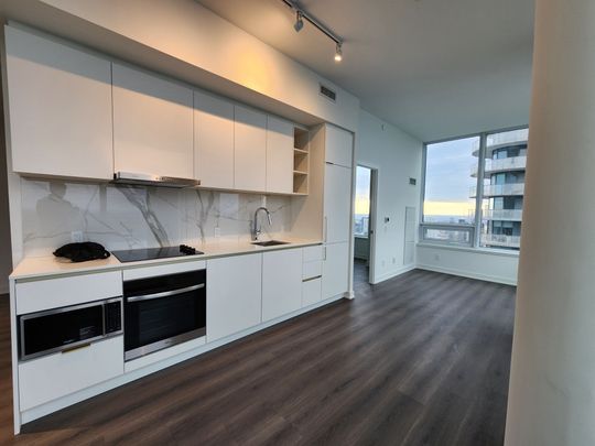 For Lease - 8 WELLESLEY Street Unit# PH07, Toronto, Ontario - Photo 1