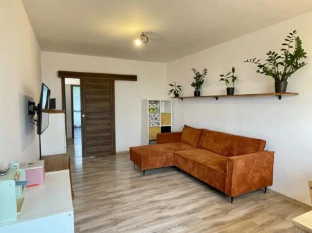 Pronájem rekonstruovaného bytu, P9 Prosek, ul. Prosecká, OV, 3+1, 76 m - Photo 2