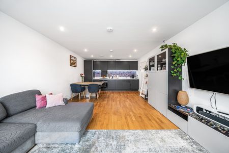 Hawthorne Crescent, London, SE10 - Photo 5