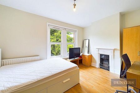 3 bedroom House To Let - Photo 5