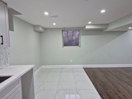 For Lease - 12 Junetown Circle, Brampton, Ontario - Photo 2