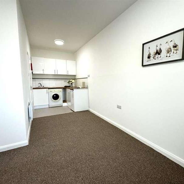 Windermere Road, Bournemouth, BH3 - Photo 1