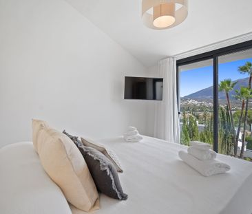 Detached Villa in Nueva Andalucía - Photo 5