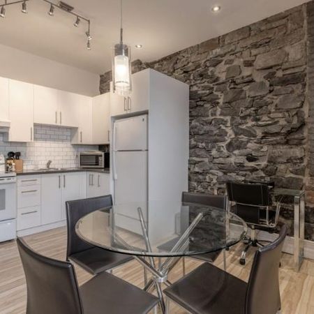 Loft entièrement meublé à louer Vieux-Québec septembre 2025 - Photo 3