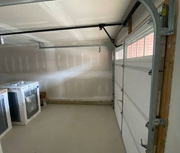 For Lease - 71 Keppel Circle, Brampton, Ontario - Photo 6