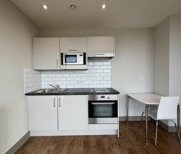 1 bedroom flat to rent - Photo 4