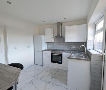 3 bedroom property to rent - Photo 6