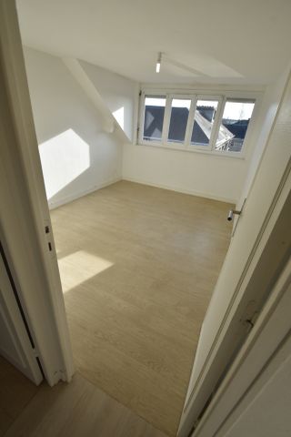 Location Appartement 2 pièces 39m² ST LO 50000 - Photo 2