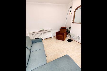 1 Bed Maisonette, Crimsworth Road, SW8 - Photo 2