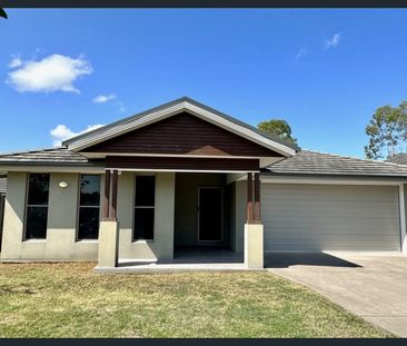 141 Sunningdale Circuit, Medowie, NSW 2318 - Photo 4