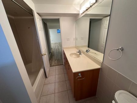 For Lease - 12 Pearl Gate Court Unit# (Basement), Richmond Hill, Ontario - Photo 4