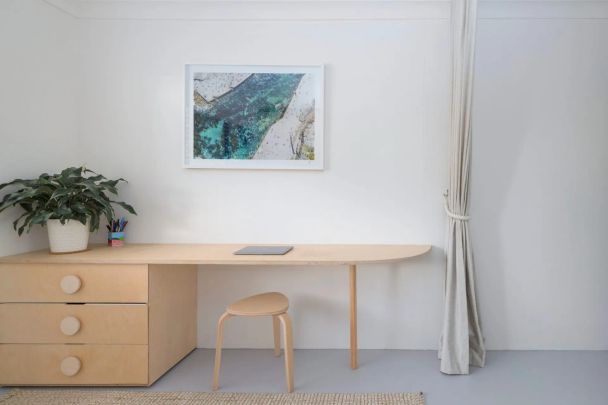 Stylishly Renovated Split-Level Apartment in Prime City Fringe Location - Photo 1