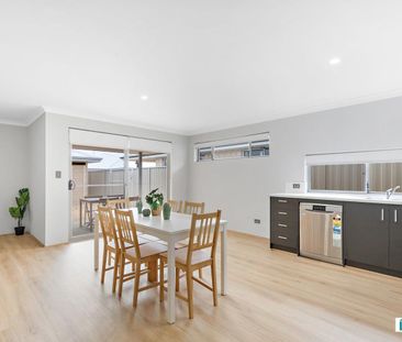 Contemporary, Private Ensuite Room in Golden Bay, WA - $330 per wee... - Photo 2