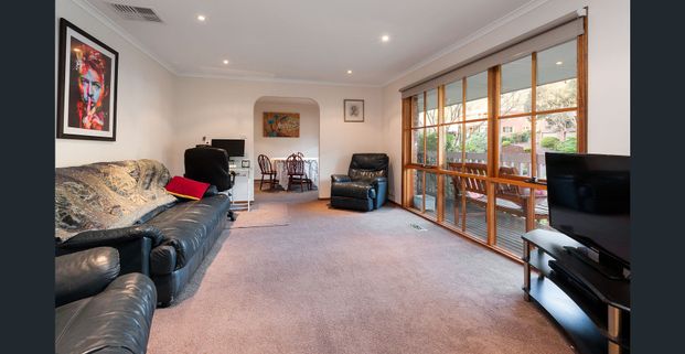 Your Perfect Family Retreat Awaits! - Photo 1