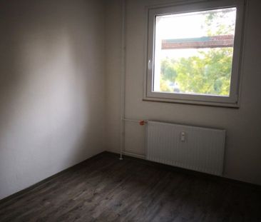 Tolle 4-Zimmer-Wohnung mit Balkon - frisch saniert - Photo 3