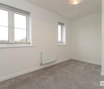 2 bedroom semi-detached house to rent - Photo 4