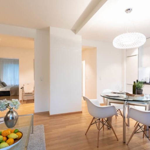 3.5 ZIMMER APARTMENT MIT OFFENER WOHNKÜCHE (MIT GARTENSITZPLATZ MÖGLICH) - Foto 1