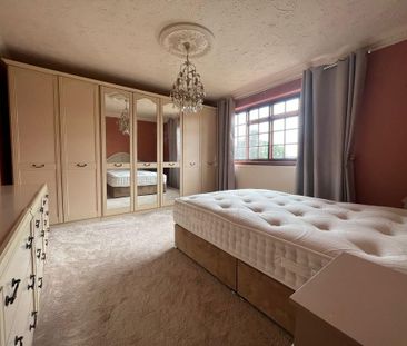 3 bedroom detached house to rent - Photo 3