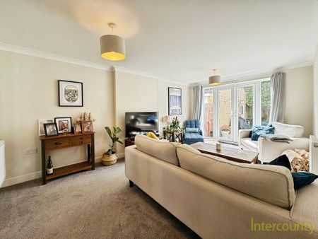 4 bedroom link detached house to rent - Photo 2