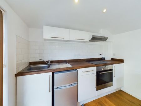 Studio to rent - Photo 3