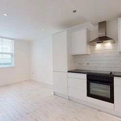 Sandgate Road, Folkestone, CT20 1AL, Kent - Photo 4