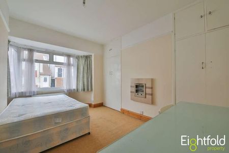 Carlyle Avenue, Brighton, BN2 - Photo 2
