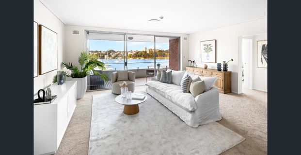 Stunning waterfront in an exclusive Harbourside location - Photo 1