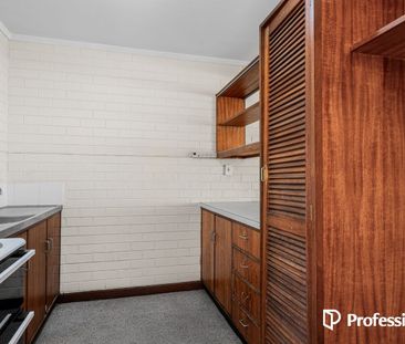 Spacious 2 x 1 in Joondanna! - Photo 4