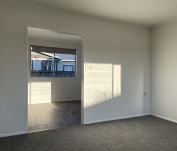 Newly Renovated in Wallaceville - Photo 4