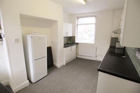 5 bedroom house share to rent - Photo 4