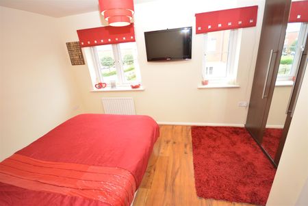 19 Panama Circle, City Point, Derby, DE24 1AE - Photo 4