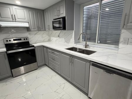 For Lease - 224 Fleetwood Drive Unit# Bsmt, Oshawa, Ontario - Photo 2