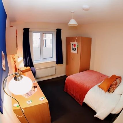 Premium Ensuite Second Floor - Photo 1