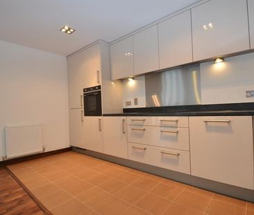 2 bedroom apartment - Photo 6