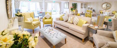 1 bedroom retirement property to rent - Photo 3