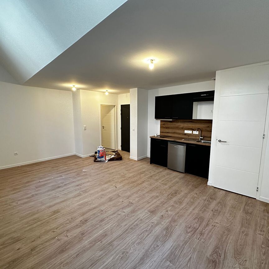 Location Appartement 1 pièce 32m² - Photo 1