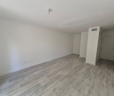Location Appartement 2 pièces 43m² SECLIN 59113 - Photo 3