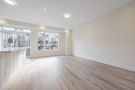 For Lease - 8 Lively Way, Whitby, Ontario - Photo 5