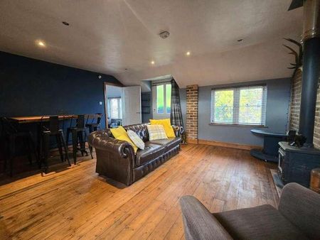 Dryden Avenue, Southend On Sea, Essex, SS2 - Photo 3