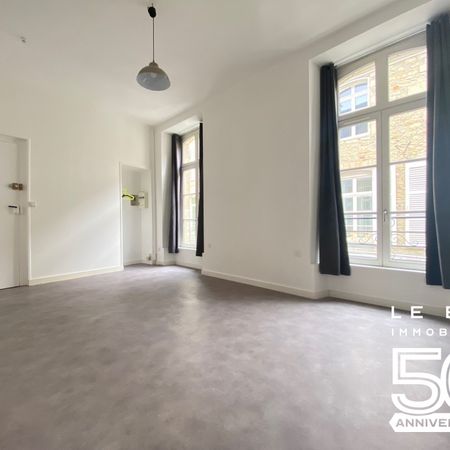 A LOUER STUDIO CENTRE HISTORIQUE VANNES - Photo 3