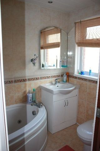 1 Bed Semi-Detached House, Abbeydale Garth, LS5 - Photo 2