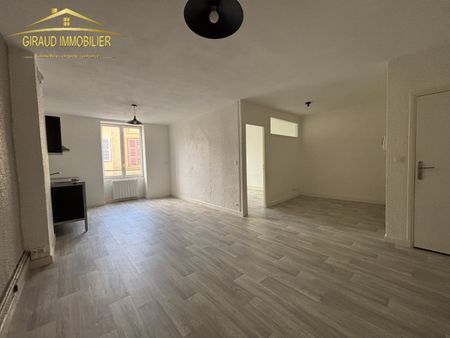 CENTRE CHARLIEU T2 - Photo 3