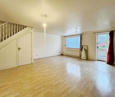 3 bedroom end of terrace house to rent - Photo 3