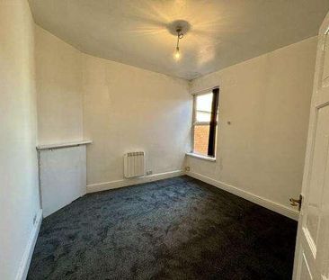Flat Above Normanton Road, Derby, DE23 - Photo 2