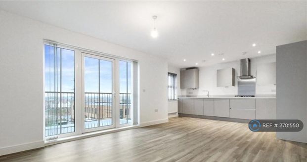 2 bedroom penthouse to rent - Photo 1